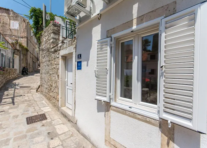 Finest Ii * Ντουμπρόβνικ